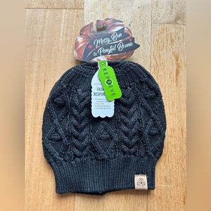 Golf ponytail beanie